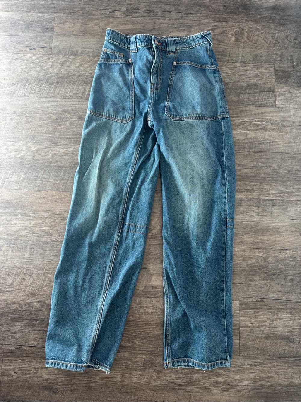 BDG Women's High-Rise Carpenter Jeans in Faded Blue
